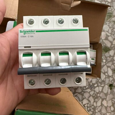 议价空气开关A9F18416A9F18216A9F18316