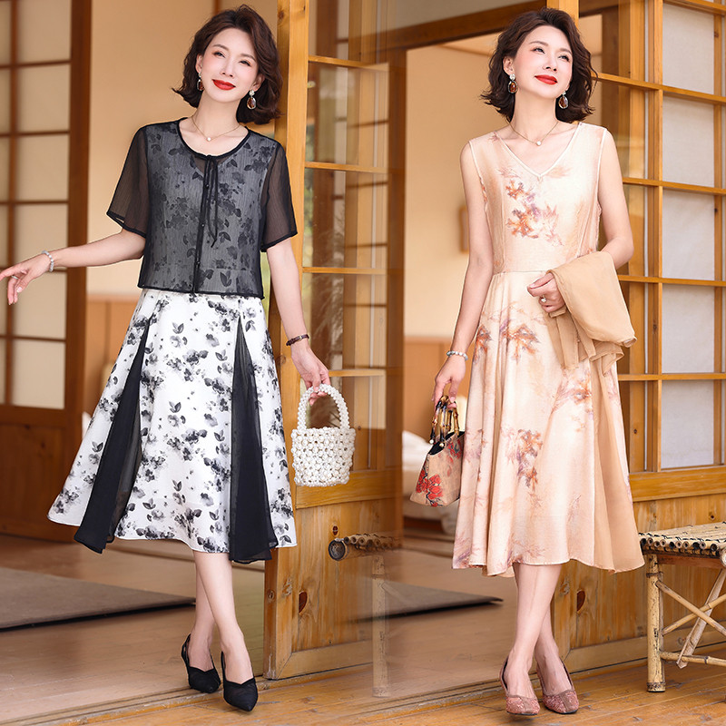 中年妈妈大码连衣裙夏装气质中老年女春夏季高贵洋气雪纺短袖裙子