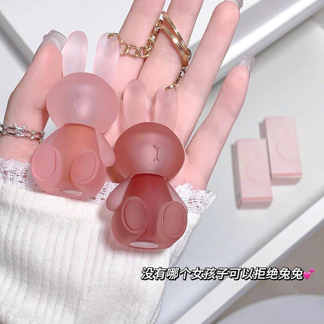 可爱萌兔唇泥丝绒哑光雾面伪素颜显白口红不粘杯唇泥学生党平价女