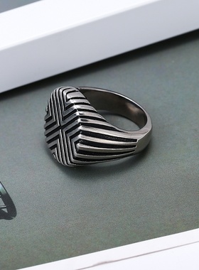 Fashion retro men's Ring New Retro trend punk ring