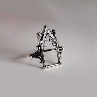 2024 Fashion Trend Jewelry Ring Gothic Queen Castle Ring
