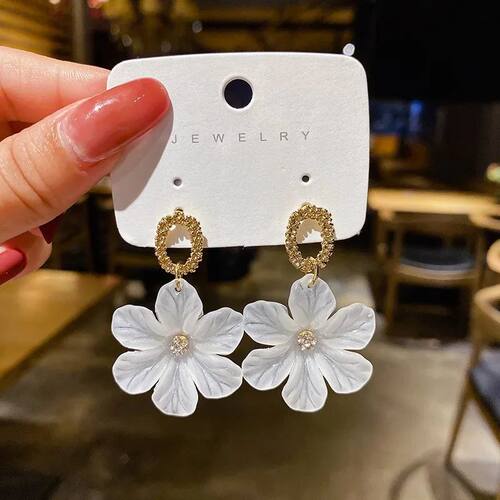 White Flower Dangle Earrings for Women Acrylic Big Floral