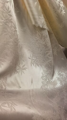 0.1米黄金丝枫林晚140门幅57号