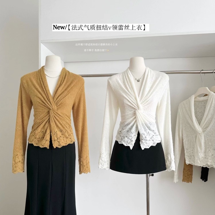 磨毛绒感扭结钩花蕾丝针织小衫女