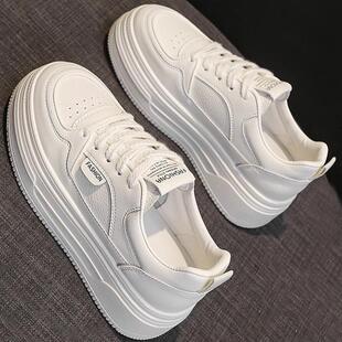 小白鞋女款2024秋季新款爆款厚底板鞋软底不累脚小众百搭休闲鞋子