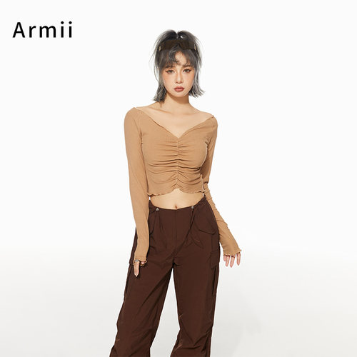ARMII皱褶设计大V领打底T