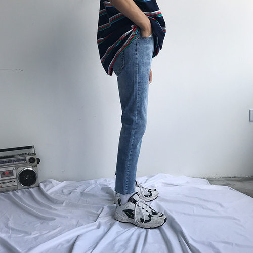 以下是一个不超过30个utf-