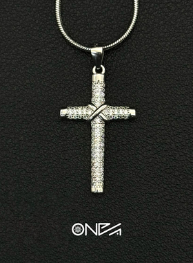 ONEPART满天星十字枷锁项链