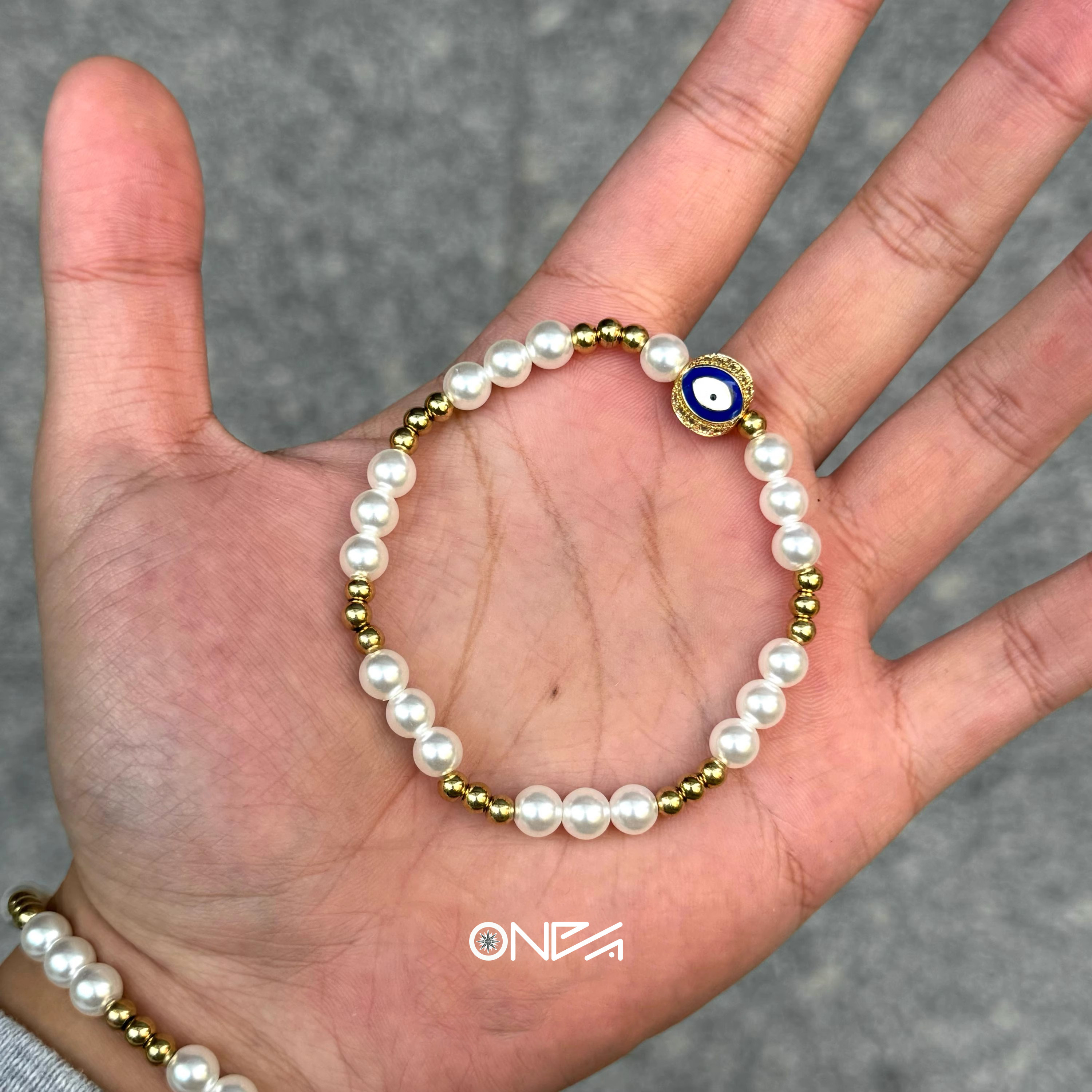 ONEPART恶魔之眼金色贝珠手链