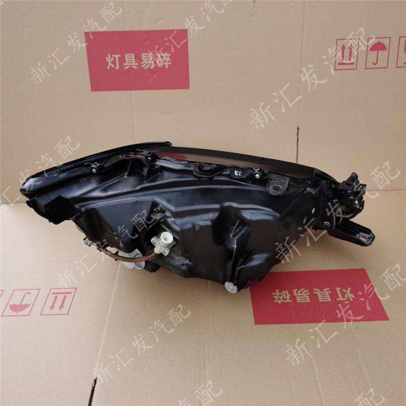 새로운 LEXUS GS 3눈 헤드라이트 어셈블리 GS200 GS300 GS450H 낮은 구성 및 높은 구성에 적합