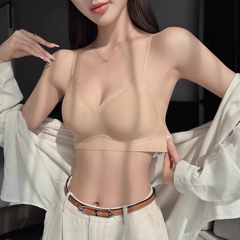 细肩带隐形！内衣女薄款小胸聚拢