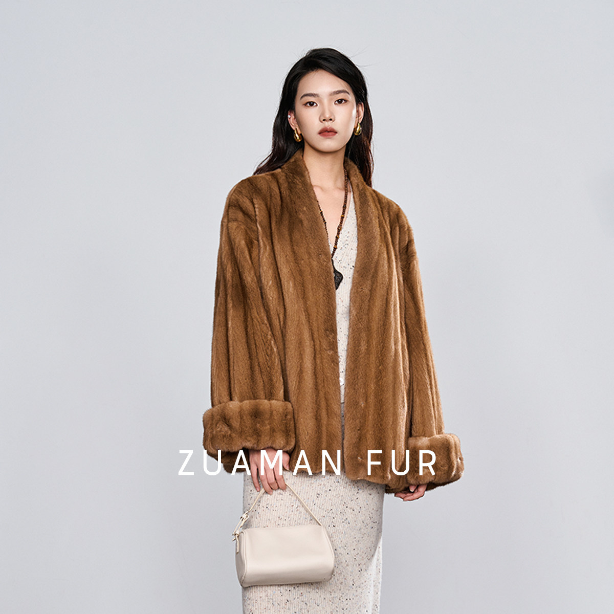 黑翼美蓝尊【人间绒贵】全分刀V领挽袖女士简约秋冬水貂外套069