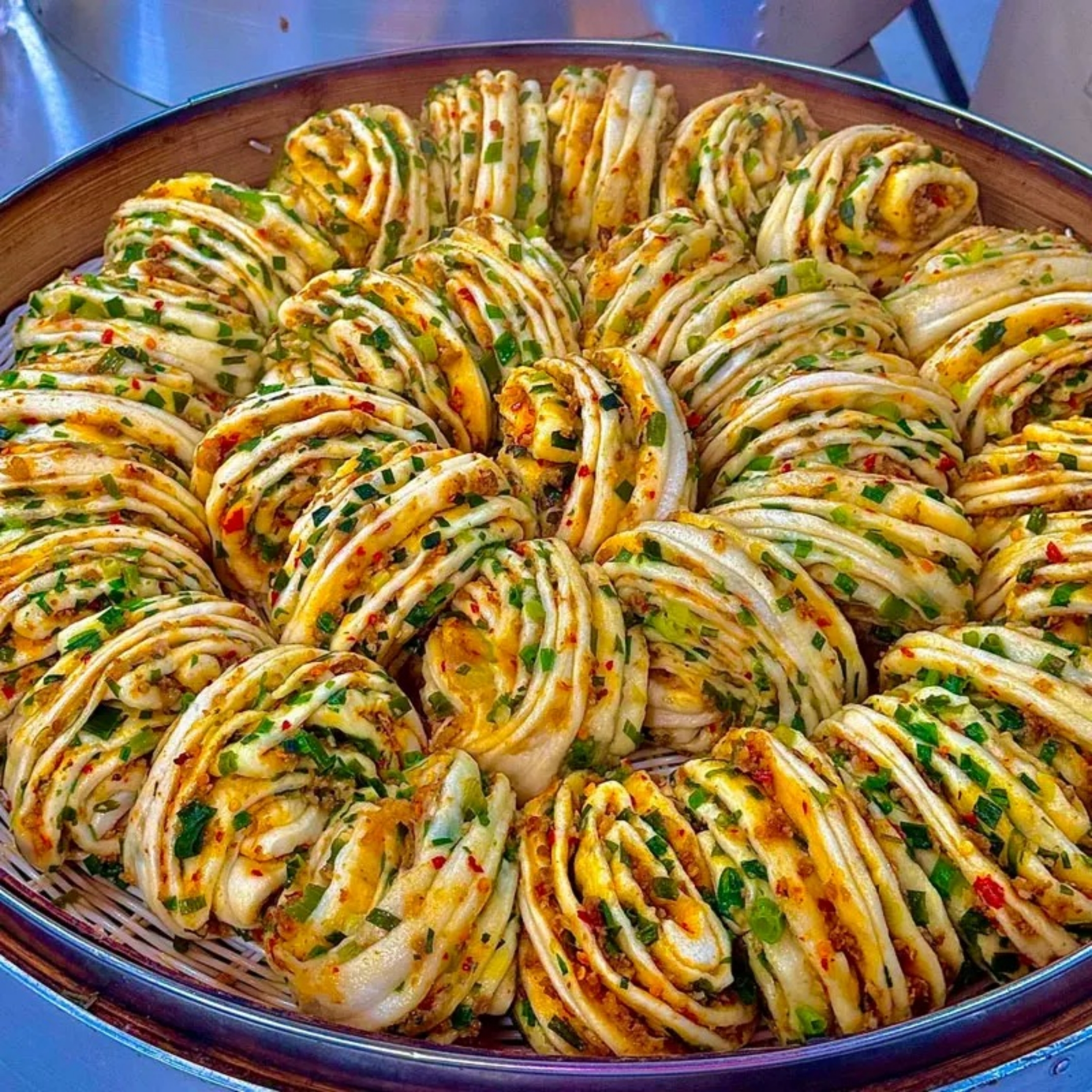 香菜花卷馒头~山东手工花卷馒头