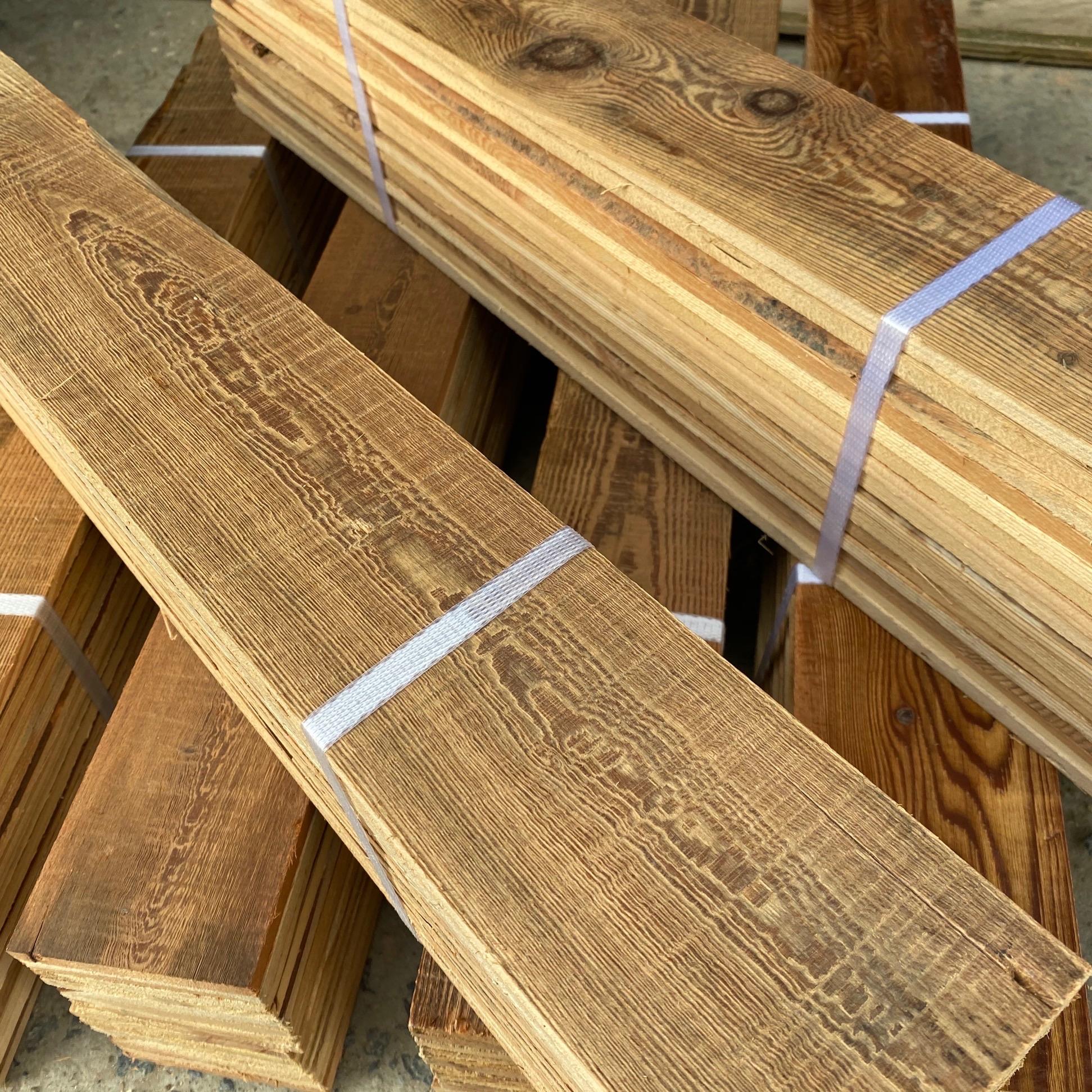 复古旧木板老地板松木杉木做旧强化实木墙板侘寂风民宿装修旧材料