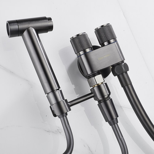 昂牧马桶喷枪一进二出角阀