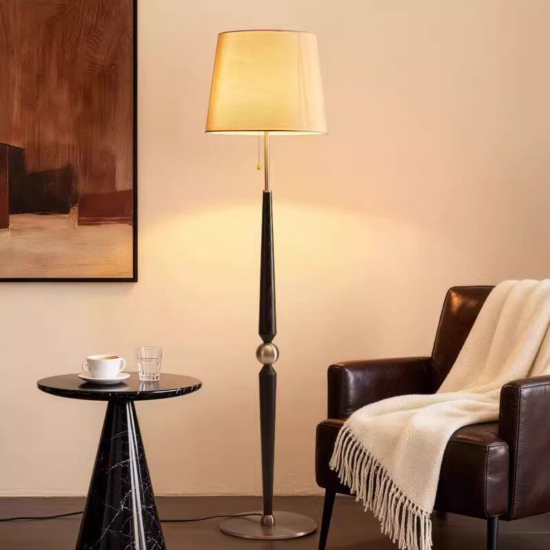 中古风包豪斯实木落地灯复古高级感客厅沙发法式卧室床头立式台灯