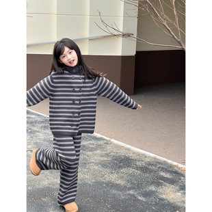 CHILD 套装 秋冬女童韩版 毛衣长裤 两件套 条纹针织双排扣开衫 NONO
