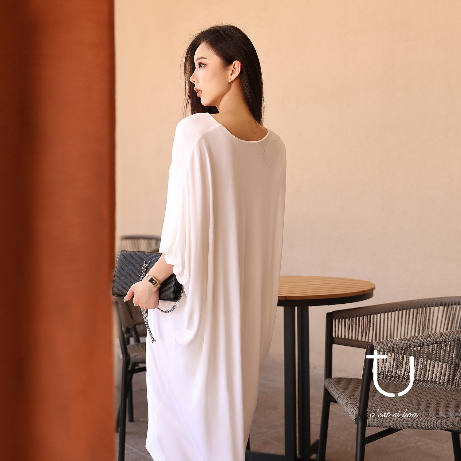 TU女装松弛一片式剪裁廓形V领白色连衣裙慵懒风显瘦遮肉中长裙子,女装/女士精品,连衣裙,淘宝优惠券,粉丝福利购,淘宝优惠卷