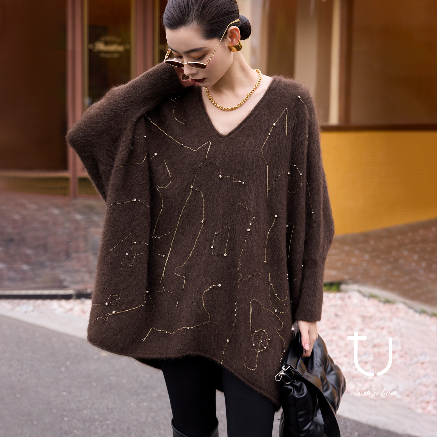 TU女装 重工牦牛绒拉绒钉珠套头毛衣2026年新款V领针织衫