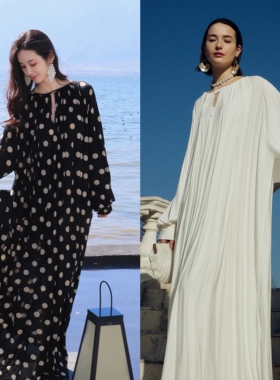 TU浮迹 莫代尔真丝圆领连衣裙2026年春季新款宽松A字褶皱长裙子