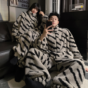 全棉纯棉情侣睡衣女冬季珊瑚绒加厚保暖拉链斑马纹男士可外穿家居