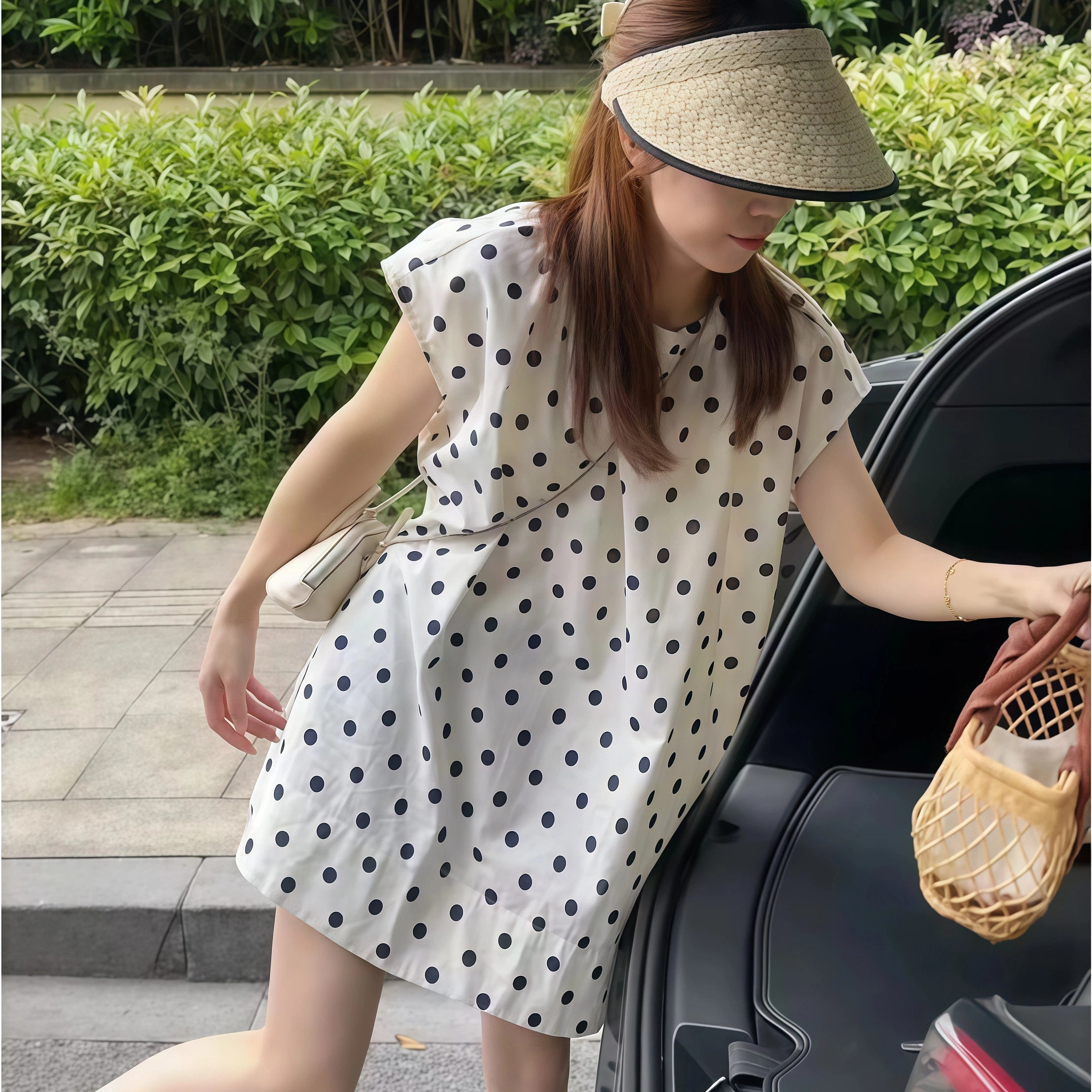法式气质波点无袖连衣裙女