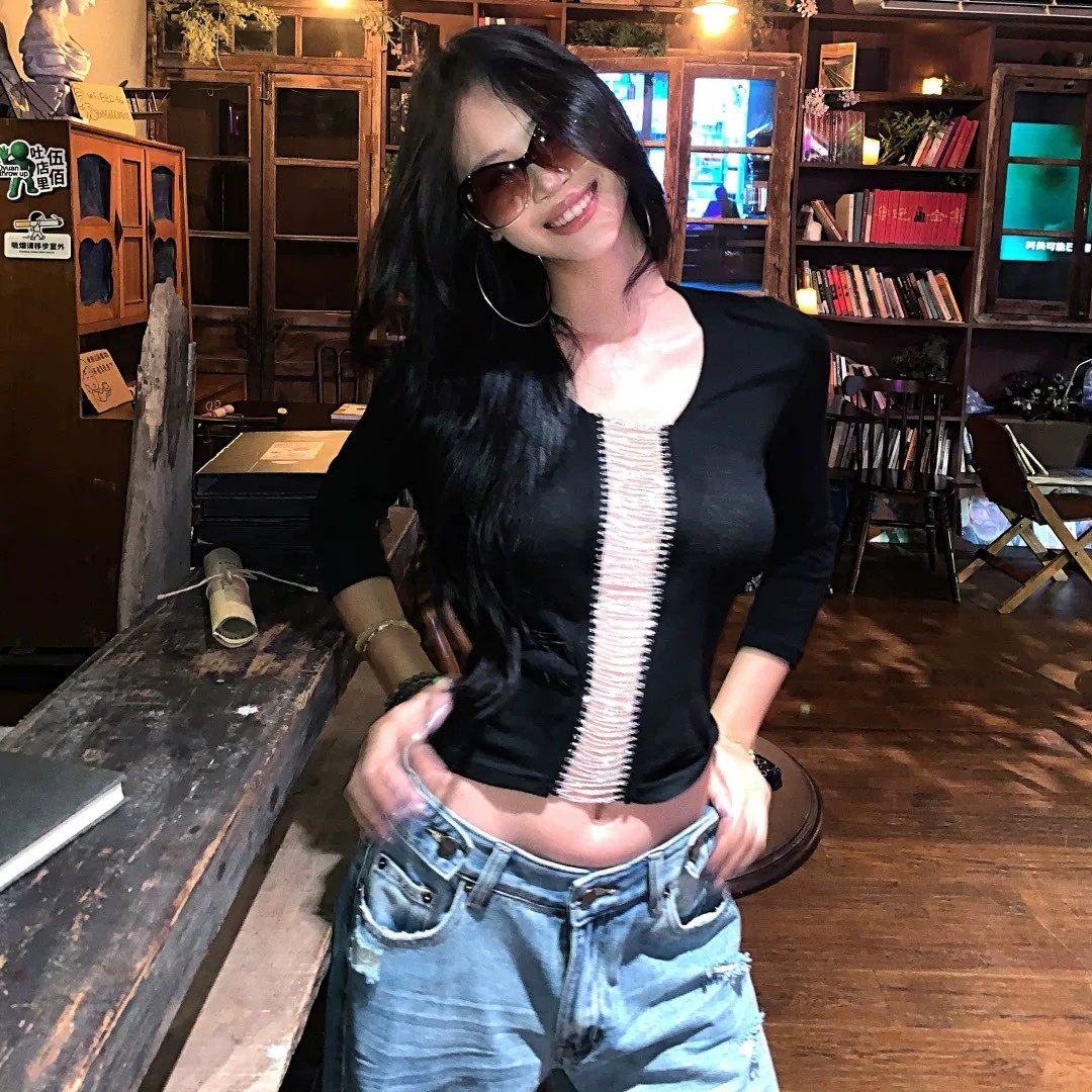 法式名媛巨好看的初冬内搭针织衫