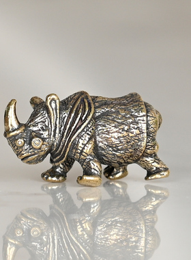 纯铜可爱小犀牛摆件迷你桌面铜件