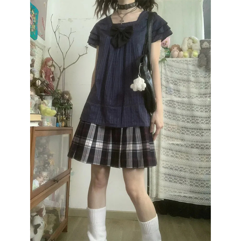日系蝴蝶结上衣格子半身短裙套装