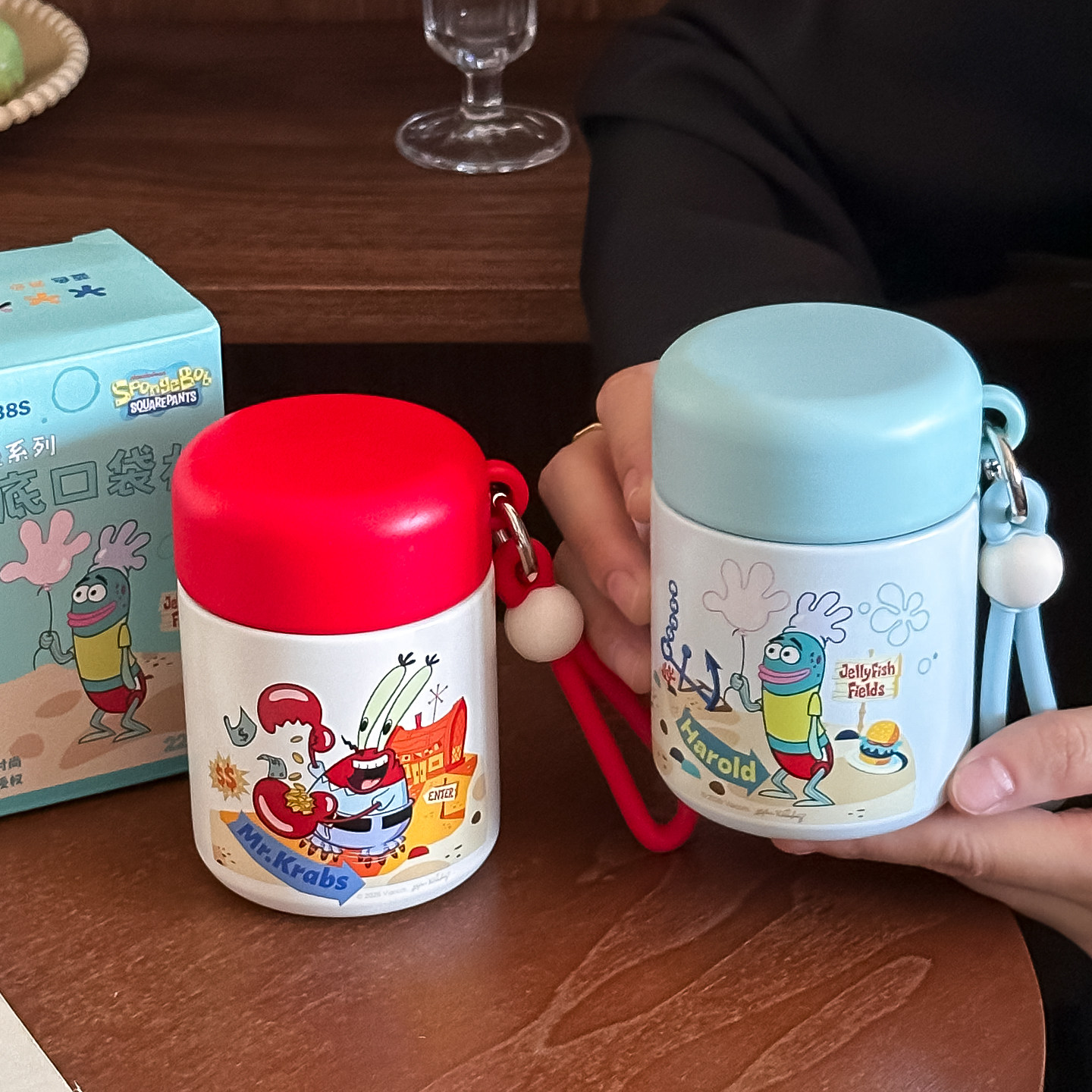 卡通海绵宝宝迷你保温杯正品女生便捷小巧口袋杯新款可爱儿童水杯