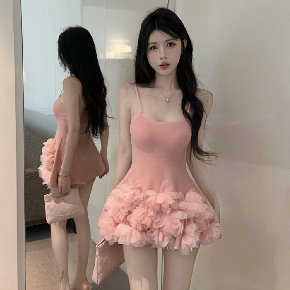小个子甜美性感露锁骨吊带裙超短裙花瓣边修身显瘦套头粉色上衣女