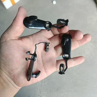 适配日产尼桑骐达逍客奇骏楼兰天籁贵士帕拉丁脚垫防滑钉卡扣卡子