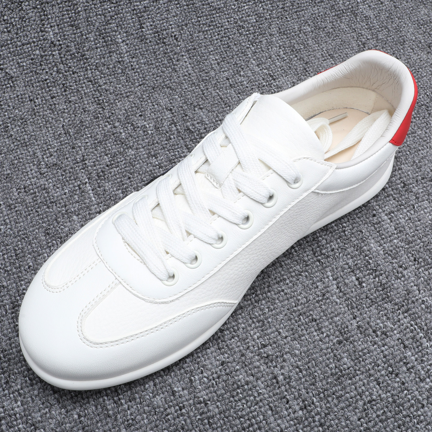 夏季透气平底男士小白鞋男鞋软底轻便真皮阿甘鞋潮流百搭系带板鞋