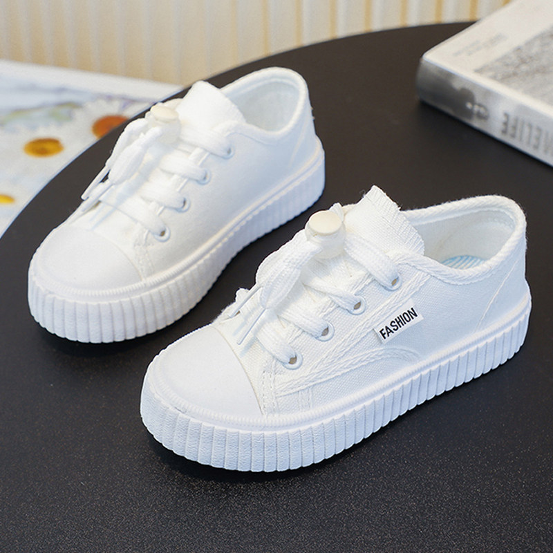 女童帆布鞋2026新款男童防滑魔术贴时尚小白鞋儿童表演透气运动鞋