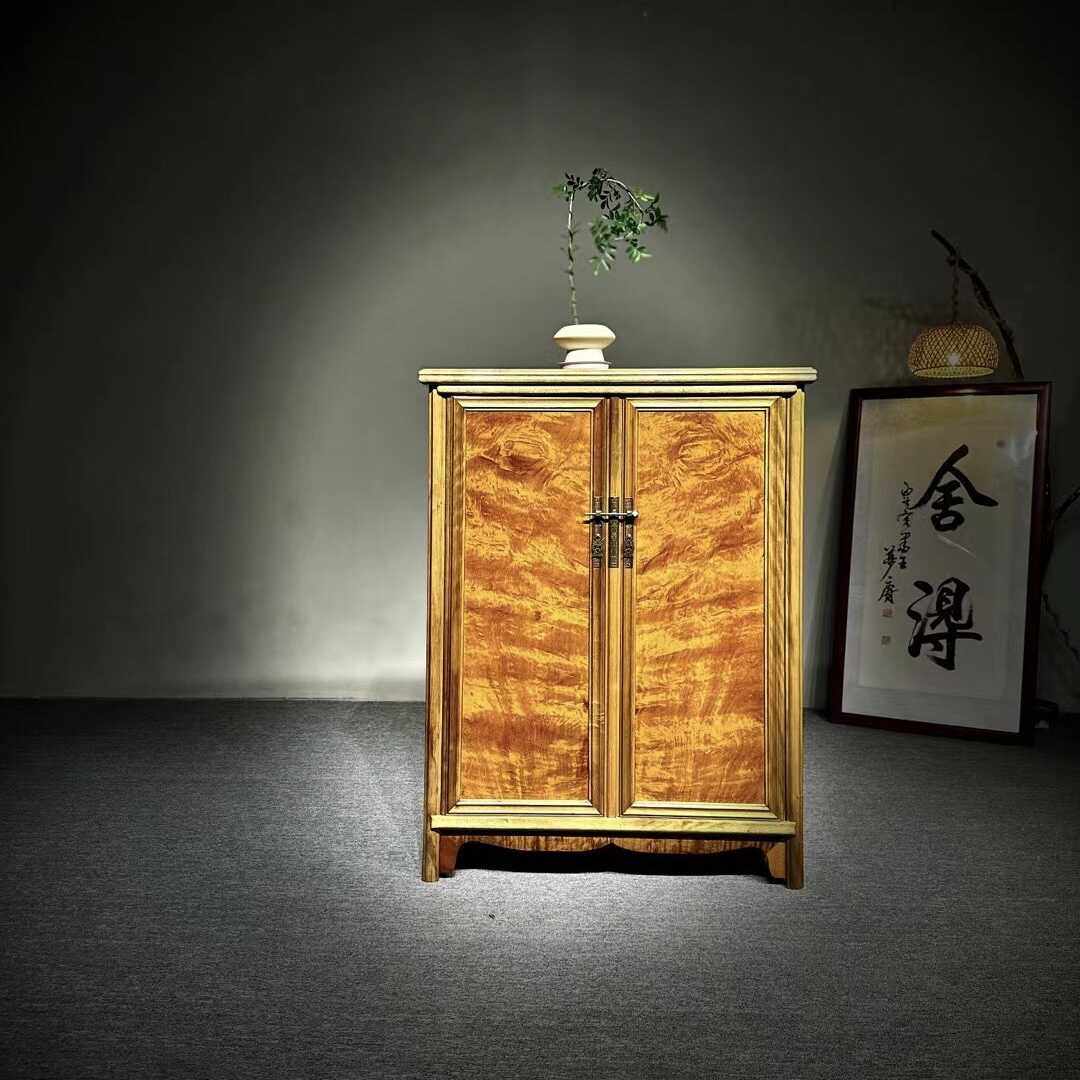 新品金丝楠木圆角柜四川小叶桢楠实木原木角柜明清古典家具储物柜