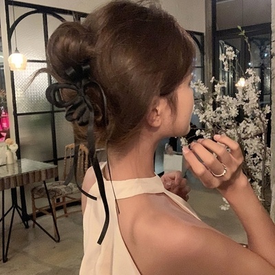 黑色飘带蝴蝶结抓夹后脑勺盘发夹子鲨鱼夹女新款磨砂发饰品刘海夹