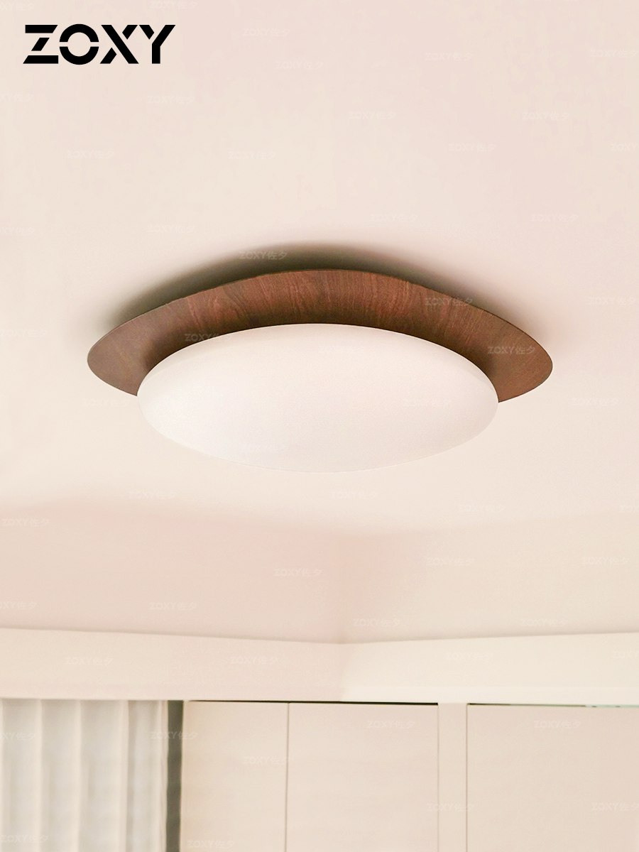 Zoxy卧室吸顶灯斯堪的纳维亚原木风格家用鹅卵石胡桃木护眼全光谱