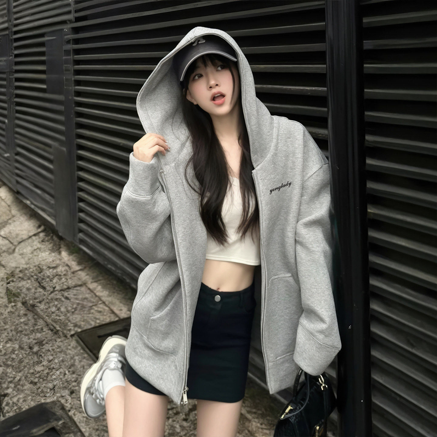 灰色连帽卫衣外套女春季拉链2026新款美式秋冬季加厚宽松衣服上衣