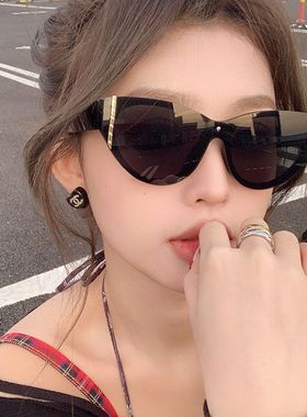 2025欧美风大框墨镜女高级感网红个性穿搭遮阳防紫外线太阳镜拍照