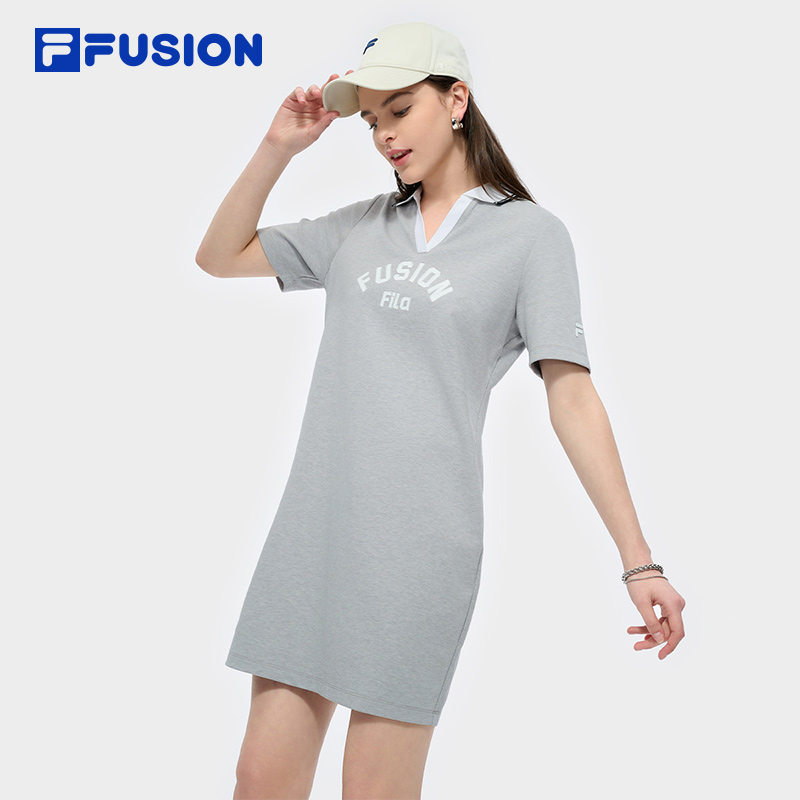FILA FUSION斐乐潮牌女运动连衣裙2025夏新款休闲V领短袖连身裙子