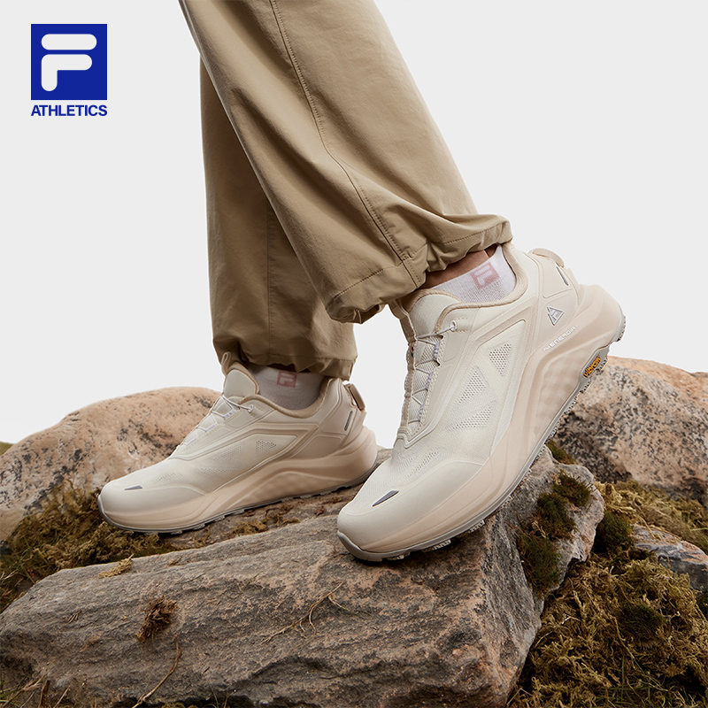 FILA斐乐女子户外跑步鞋