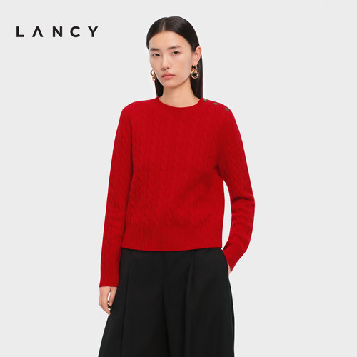 绞花编织 经典圆领 肩部扣饰