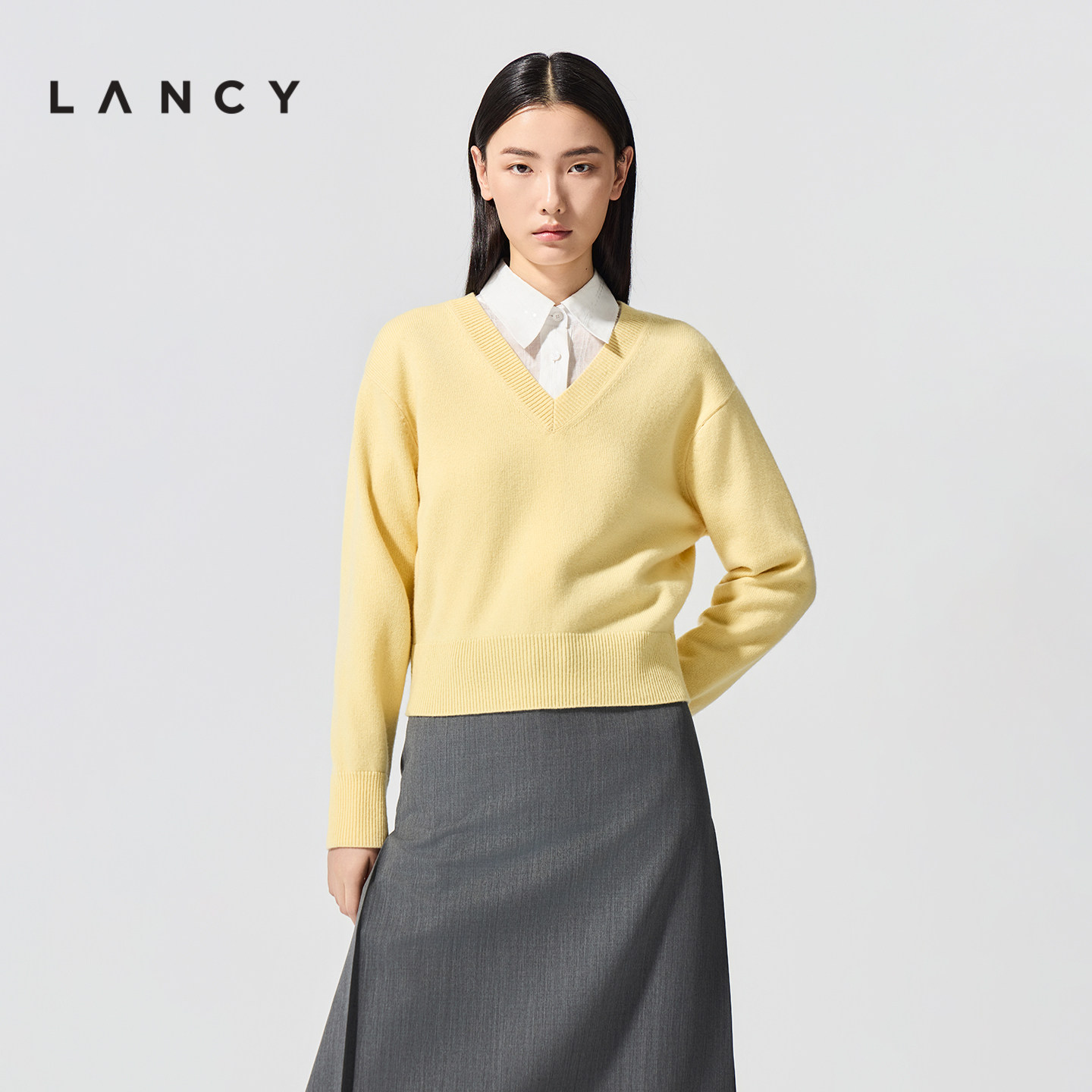 【纯羊毛】LANCY/朗姿2026春新款简约时尚V领针织衫落肩袖短上衣,女装/女士精品,毛针织衫,淘宝优惠券,粉丝福利购,淘宝优惠卷