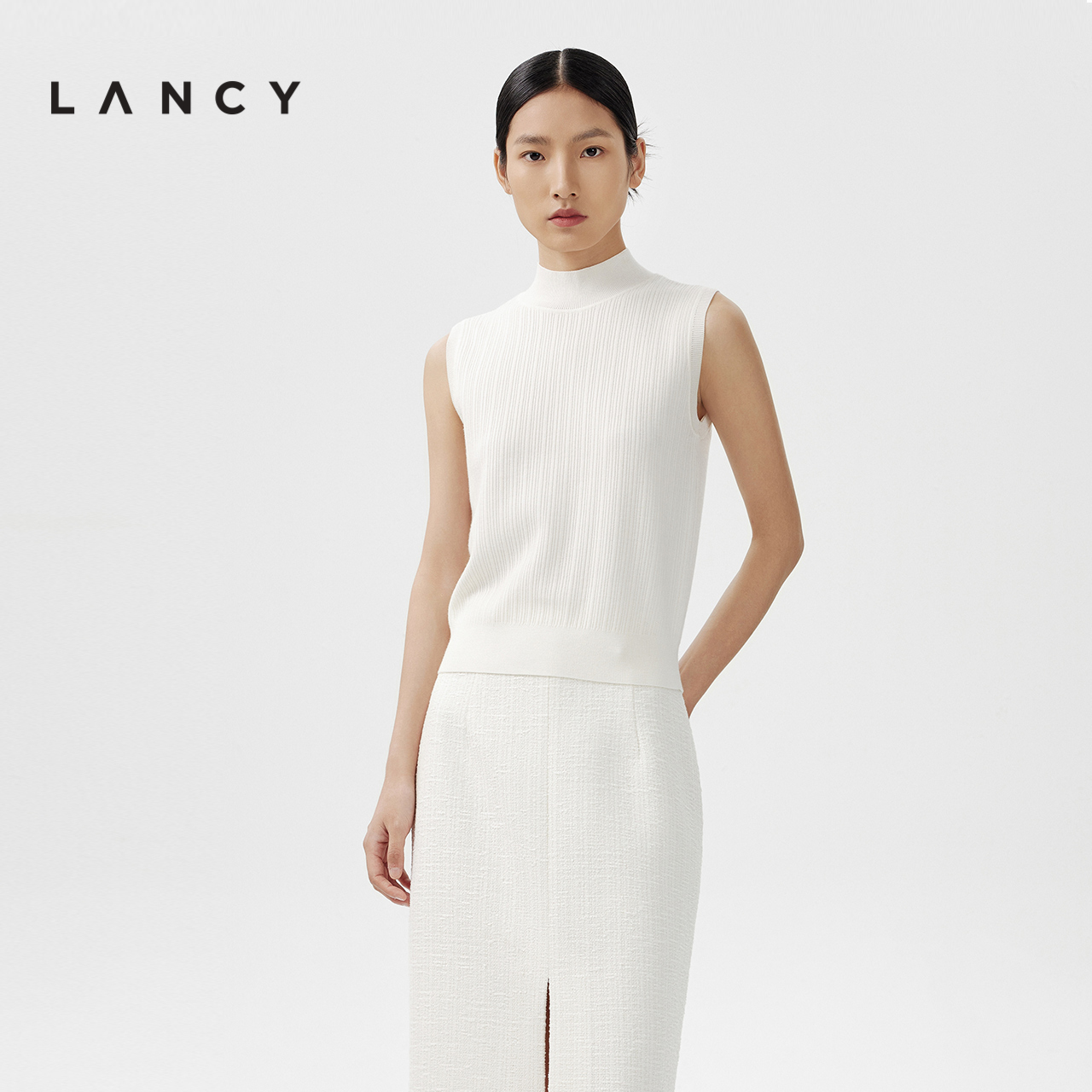 LANCY/朗姿2024春季新款半高领无袖桑蚕丝羊毛针织衫女高级短上衣
