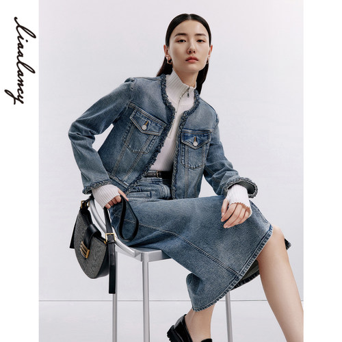 利落短裁 新颖锁边 简约圆领