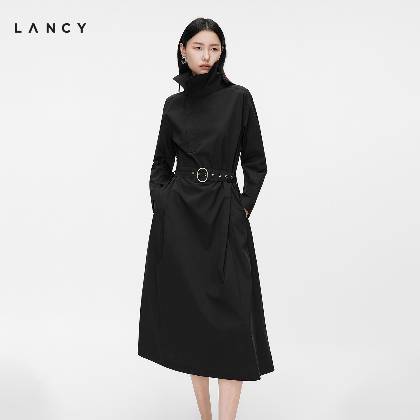 LANCY/朗姿2026年秋季新款黑色高级感不规则翻领风衣连衣裙女长款图片