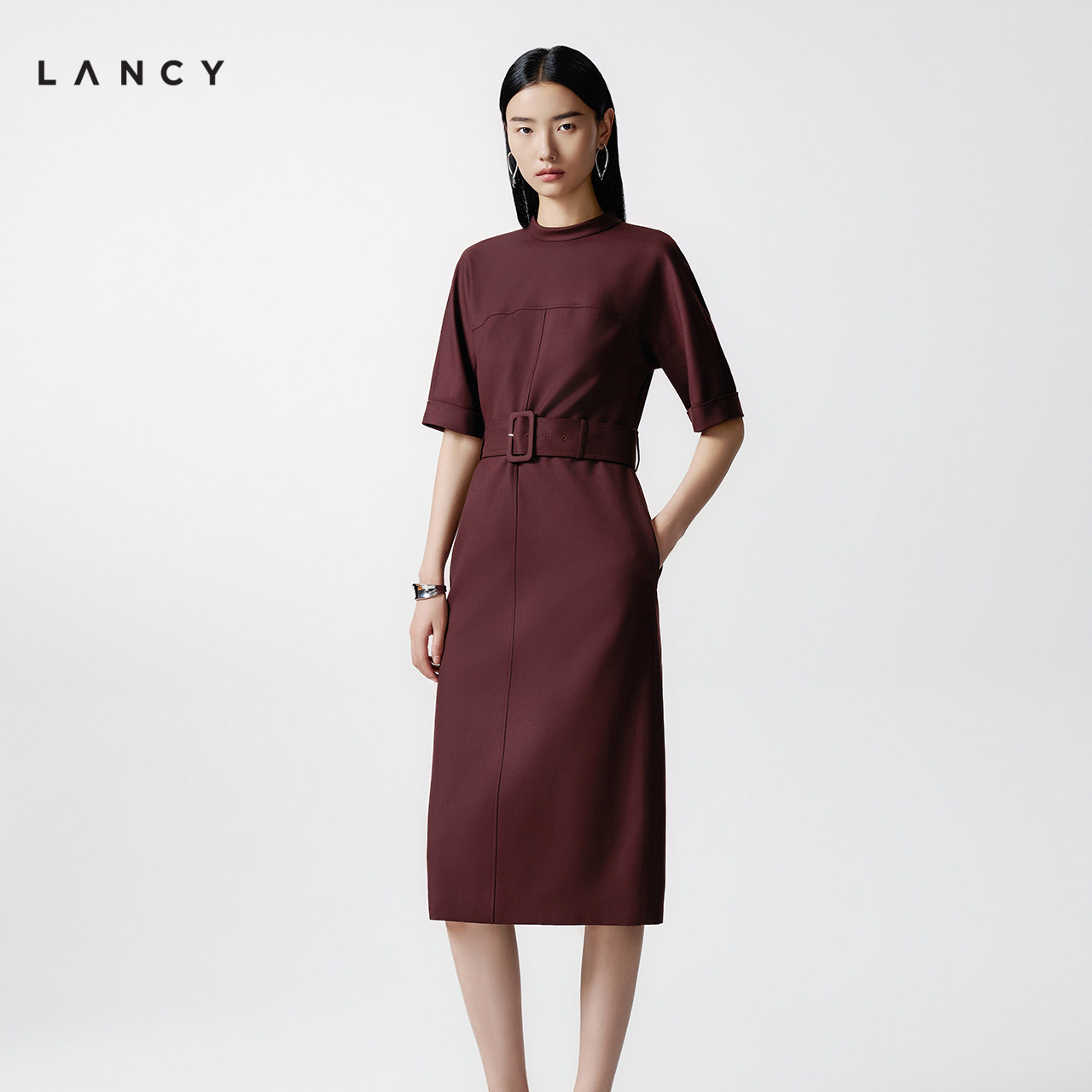 LANCY/朗姿26秋季新款高端半高领羊毛收腰直筒修身气质连衣裙女图片