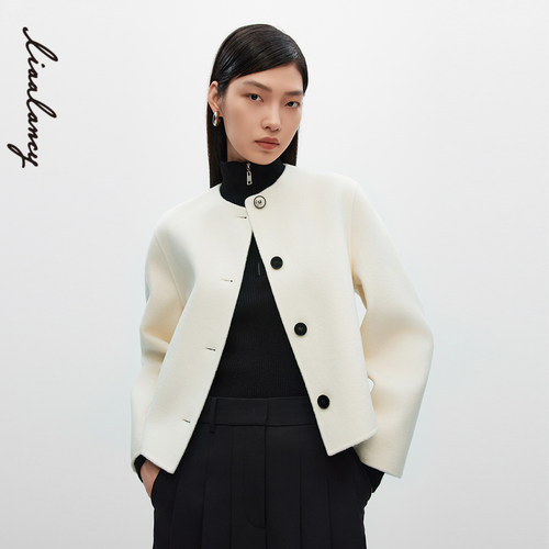 落肩设计 撞色纽扣 量感双袖