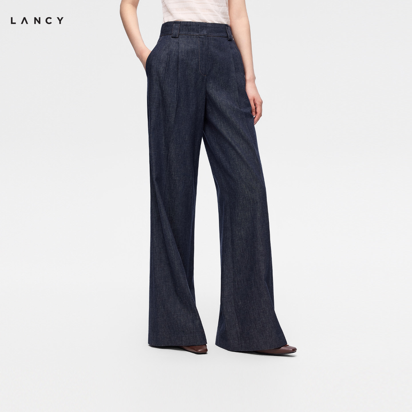 LANCY/朗姿2026秋季新款丝毛棉复古高腰阔腿裤时尚垂感牛仔裤子女