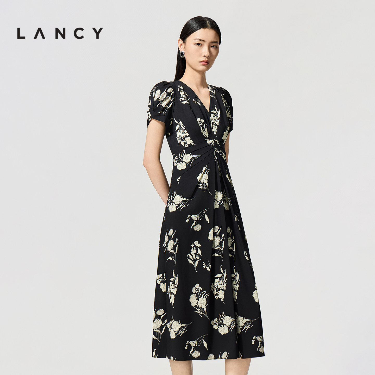 【真丝】LANCY/朗姿26夏新款法式印花泡泡袖收腰修身桑蚕丝连衣裙